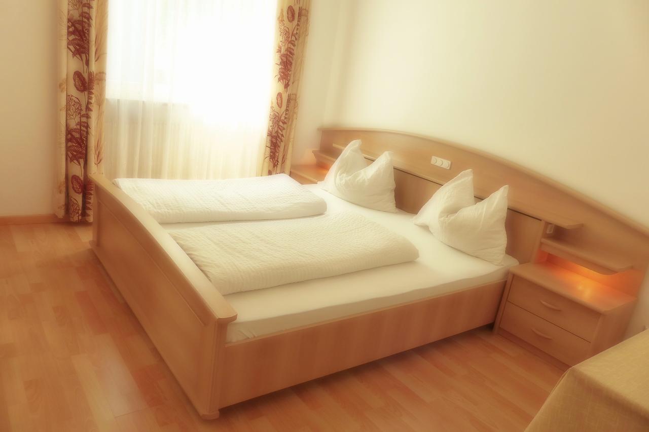 Residence Liesy Tesimo Kültér fotó